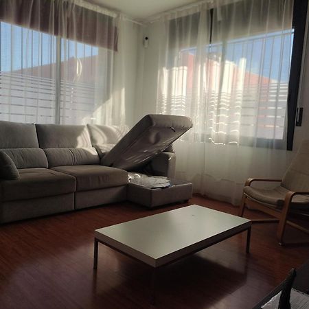 Ap4Us B1 - Apartment For Us - Sightseeing & Beach Near To Barcelona Badalona Esterno foto