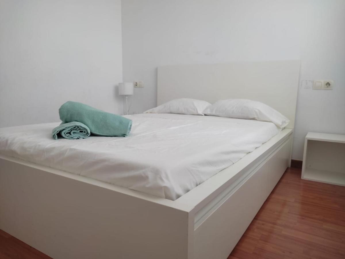 Ap4Us B1 - Apartment For Us - Sightseeing & Beach Near To Barcelona Badalona Esterno foto